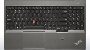 lenovo-laptop-thinkpad-t540p-overhead-keyboard-2 (1) - Tech-Blog Każdy producent laptopów ma w swojej ofercie kilka różnych linii produktów przeznaczonych do różnych grup odbiorców