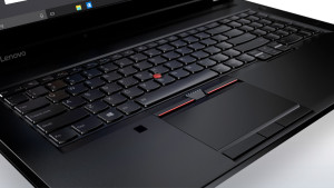 lenovo-laptop-thinkpad-p70-keyboard-5 - Tech-Blog Lenovo postanowiło zrewolucjonizować rynek laptopów biznesowych. Swoje flagowe komputery - ThinkPady - postanowiło wyposażyć w procesor Xeon, zmieniające je w prawdziwą przenośną stację roboczą tworząc Lenovo Think Pad P70