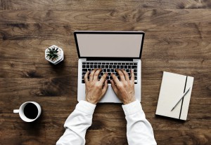 laptop-3242862_1280 - Tech-Blog W każdym biznesie liczy się jakość. Jeśli stawiamy na nią od samego początku, to udaje się nam pozyskiwać jak najlepszych klientów
