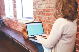 HP ZBook 15u G6 to jeden z najcieńszych i najlżejszych 15-calowych notebooków oferowanych przez amerykańskie przedsiębiorstwo Hewlett-Packard