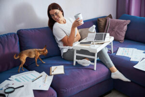 Dell Latitude 5421 to stylowy i wydajny laptop wyposażony w procesor Intel Core 11. generacji oraz do 64 GB pamięci RAM